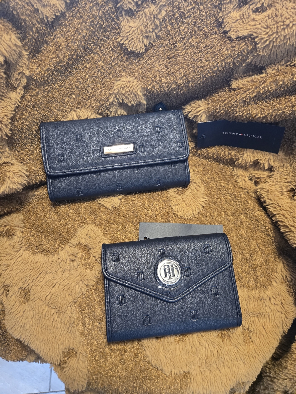 Tommy Hilfiger Navy Embossed Logo Wallet Duo